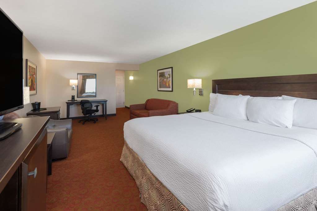la quinta inn and suites san antonio medical center