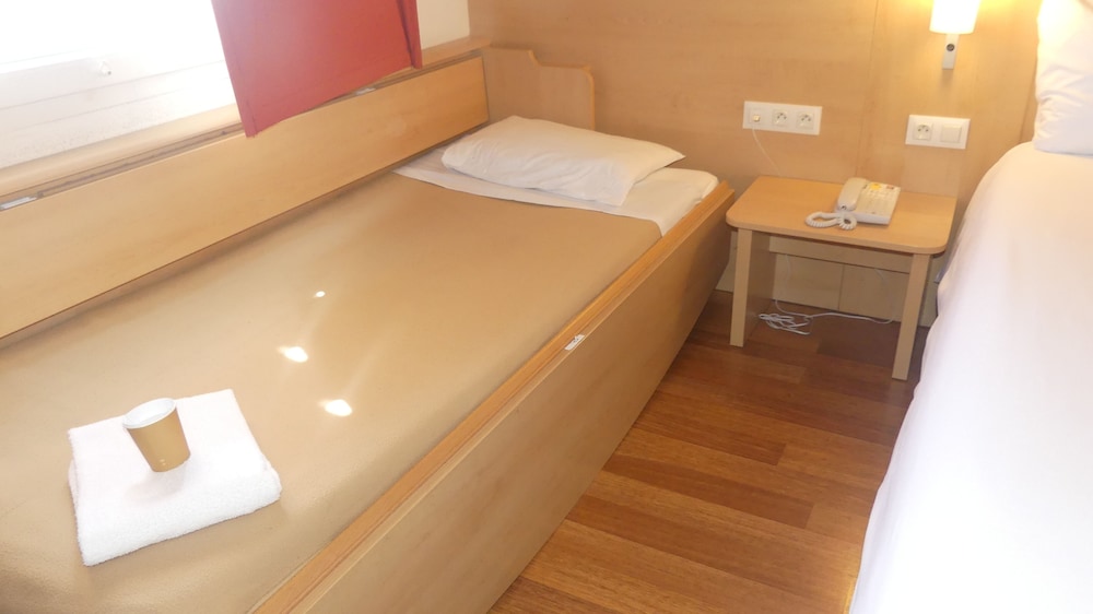 hotel ibis istres trigance