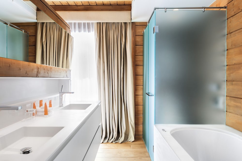 el lodge ski and spa