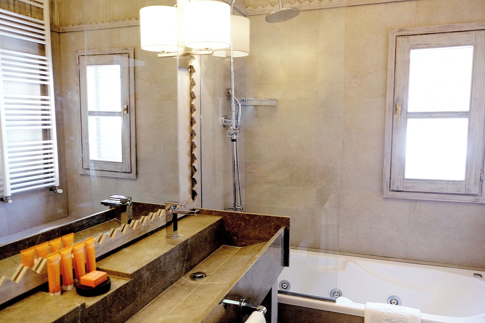 el lodge ski and spa