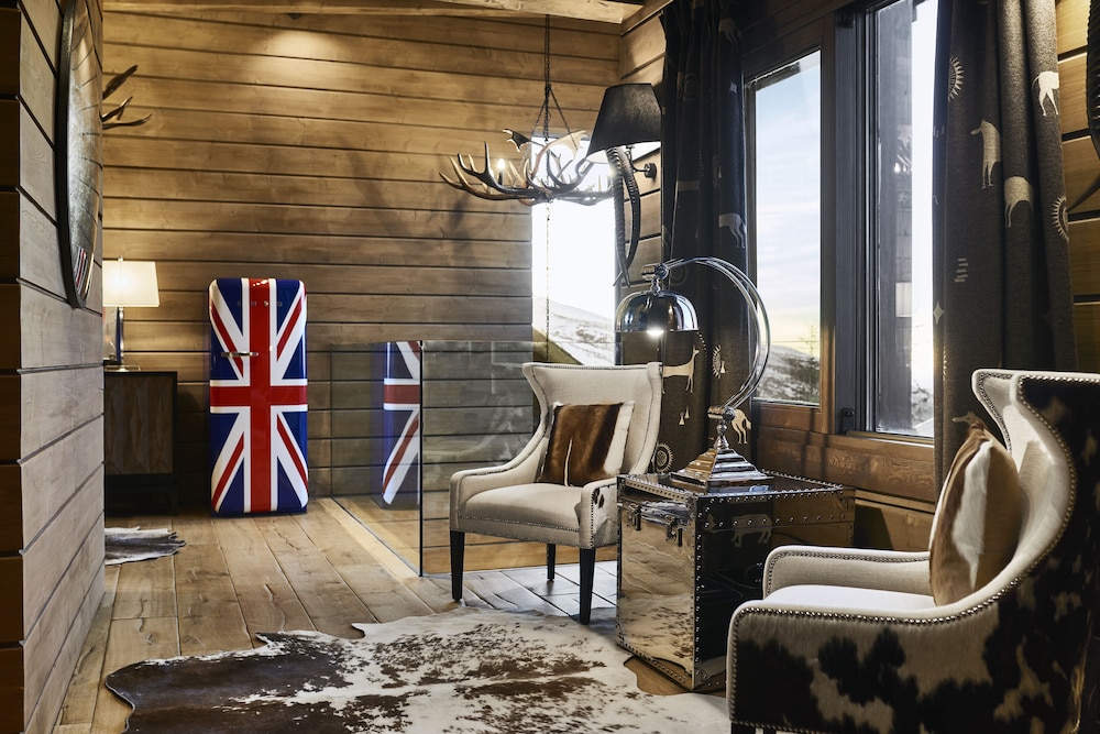 el lodge ski and spa