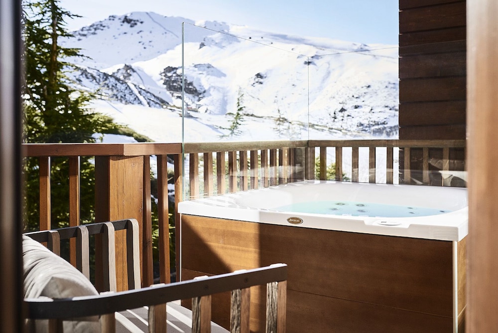 el lodge ski and spa