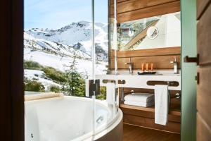 el lodge ski and spa