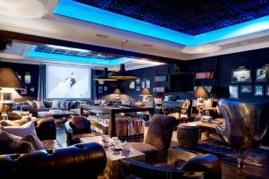 el lodge ski and spa