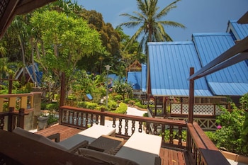 coral view island resort