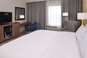 hampton inn and suites cincinnati mason