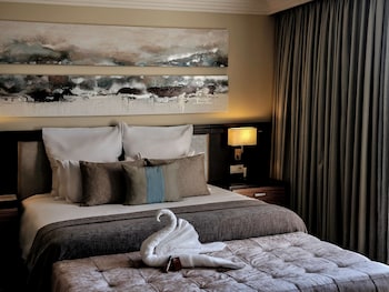 pullman lubumbashi grand karavia hotel