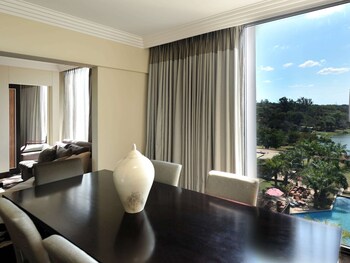 pullman lubumbashi grand karavia hotel