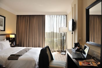 pullman lubumbashi grand karavia hotel