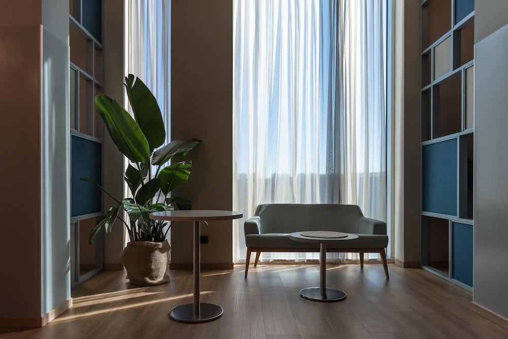 h2c hotel milanofiori