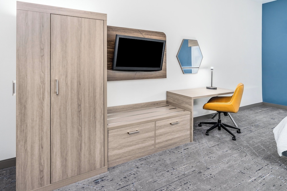 holiday inn express denver north thornton