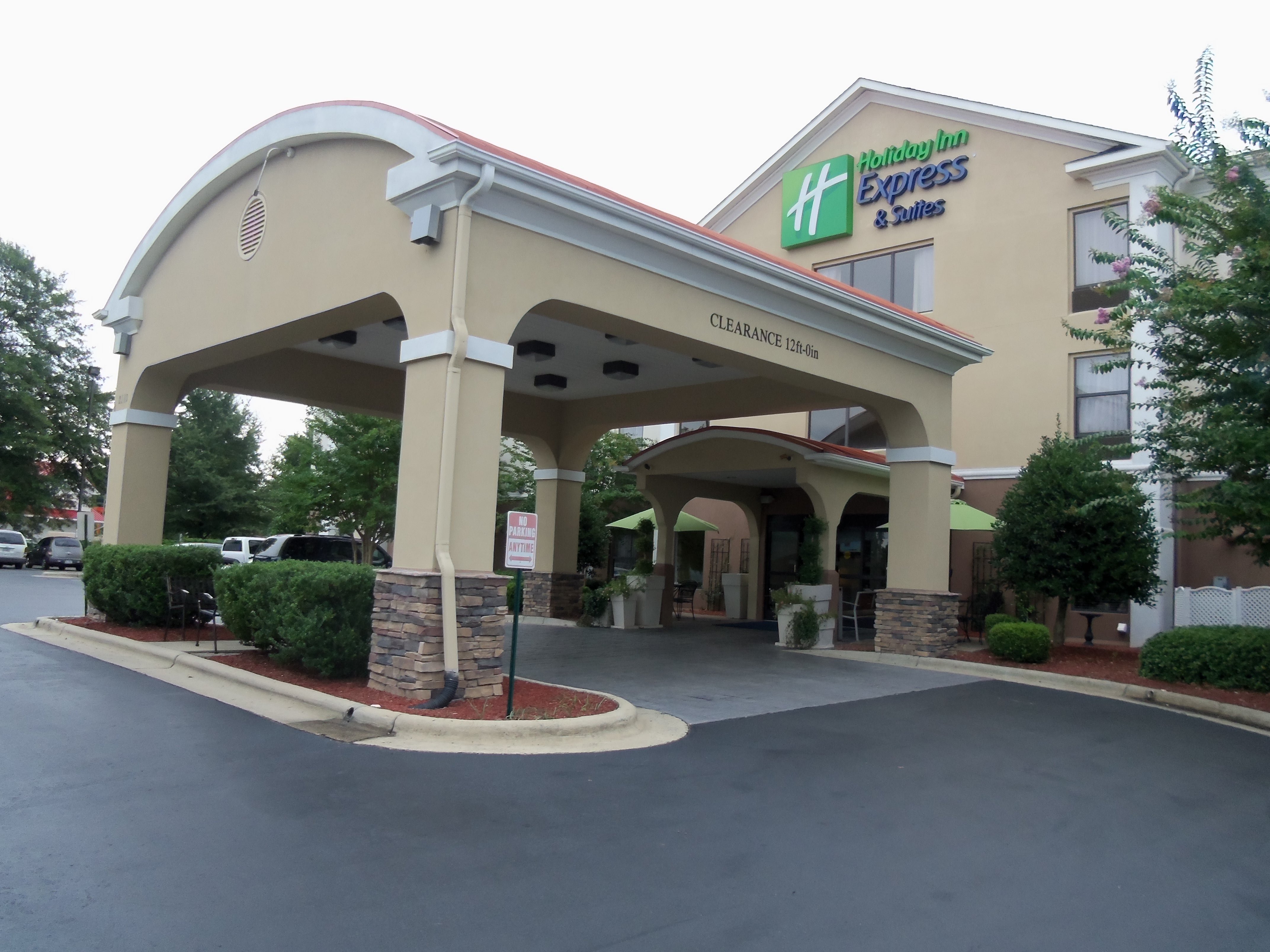 holiday inn express hotel and suites sanford by ihg