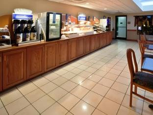 holiday inn express hotel and suites sanford by ihg