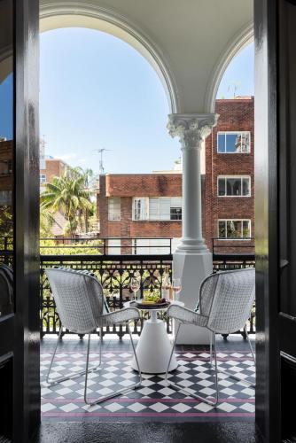 hotel challis potts point
