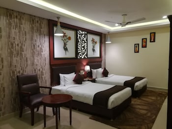 Sathyam Grand Resorts - Sriperumbudur,,3 star