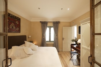 hotel boutique corral del rey by aluz collection