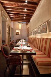 hotel boutique corral del rey by aluz collection