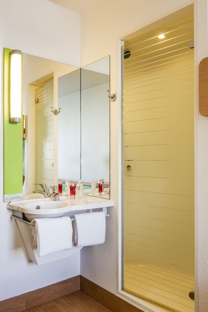 ibis budget birmingham airport nec