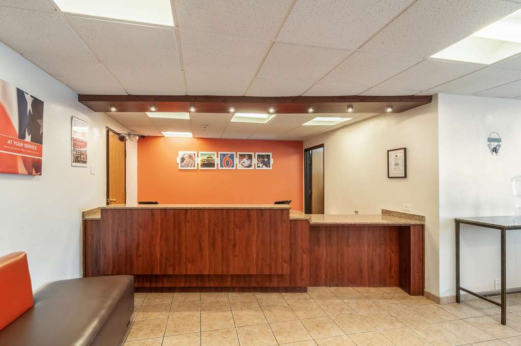 motel 6 naperville il