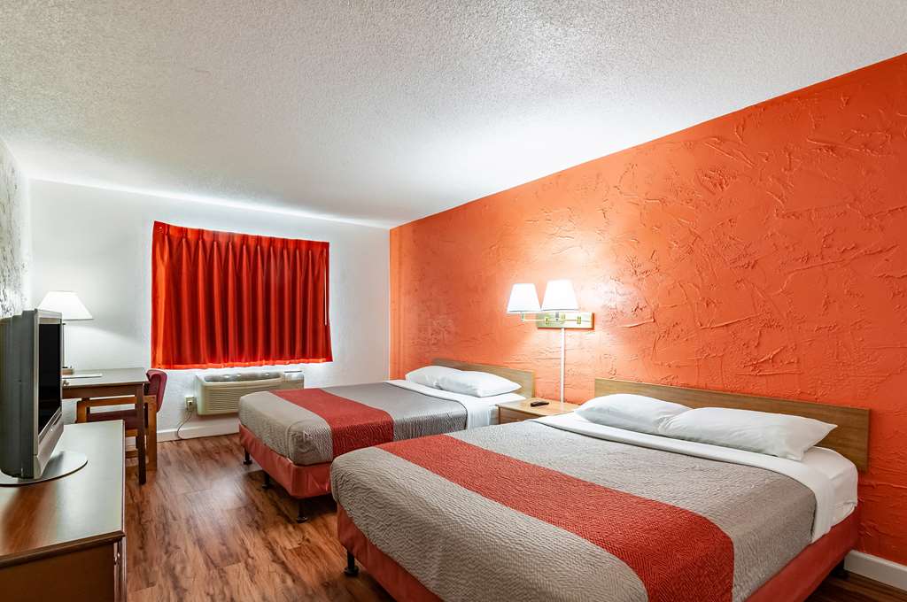 motel 6 naperville il