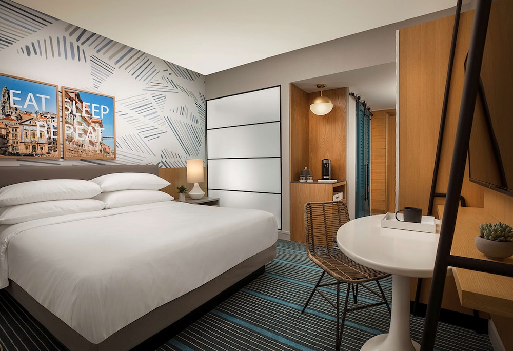 the monsaraz san diego tapestry collection by hilton