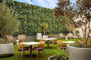 the monsaraz san diego tapestry collection by hilton