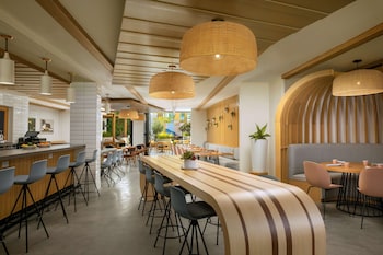 the monsaraz san diego tapestry collection by hilton