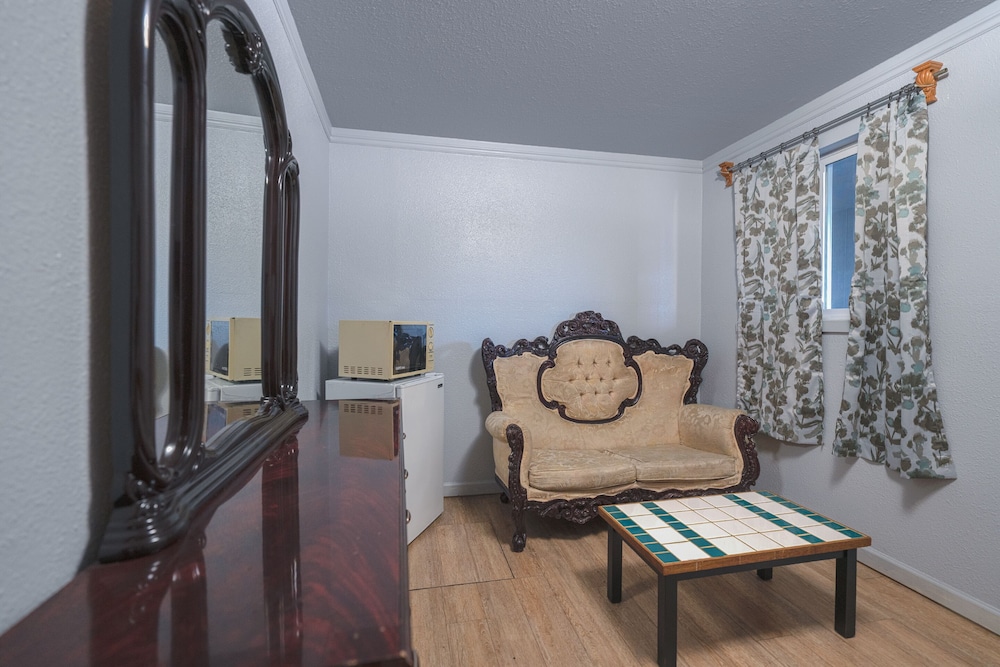 hotel portland by oyo