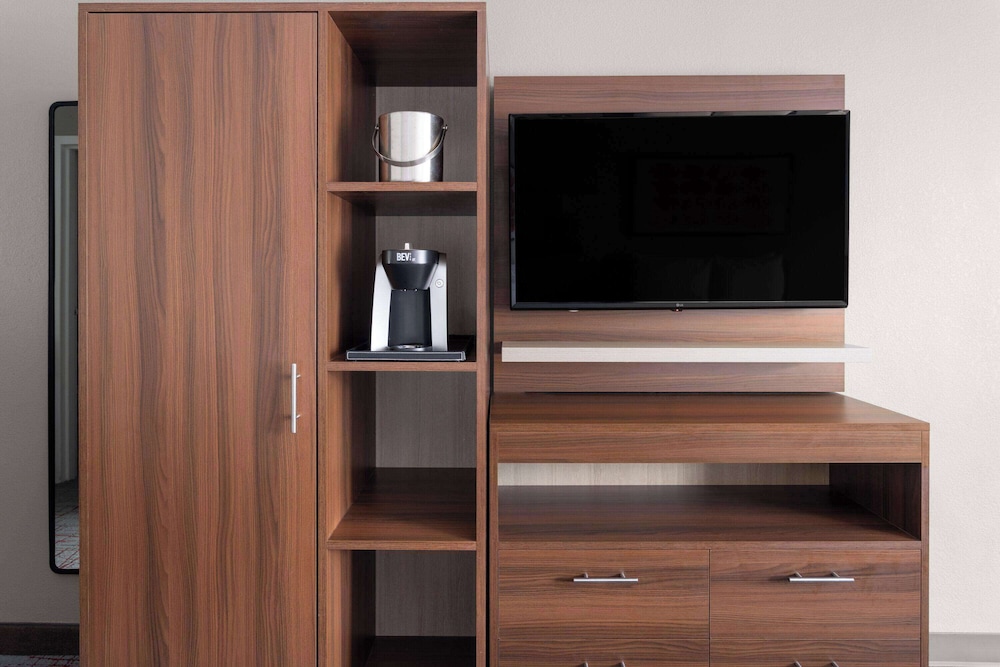 hawthorn extended stay by wyndham columbia ft jackson
