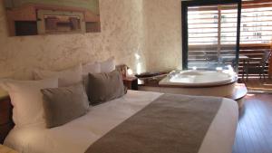 iles du gua suites