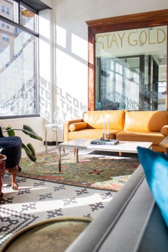 11th avenue hostel