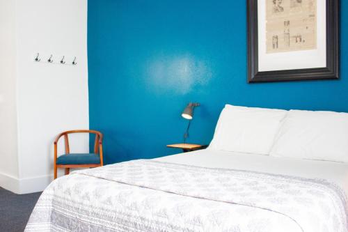 11th avenue hostel
