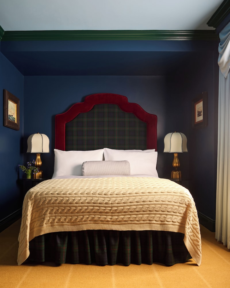 portrush adelphi