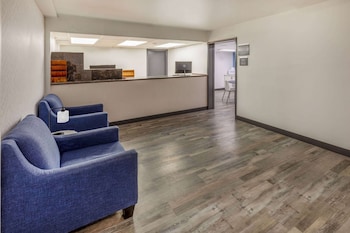 baymont by wyndham laredo