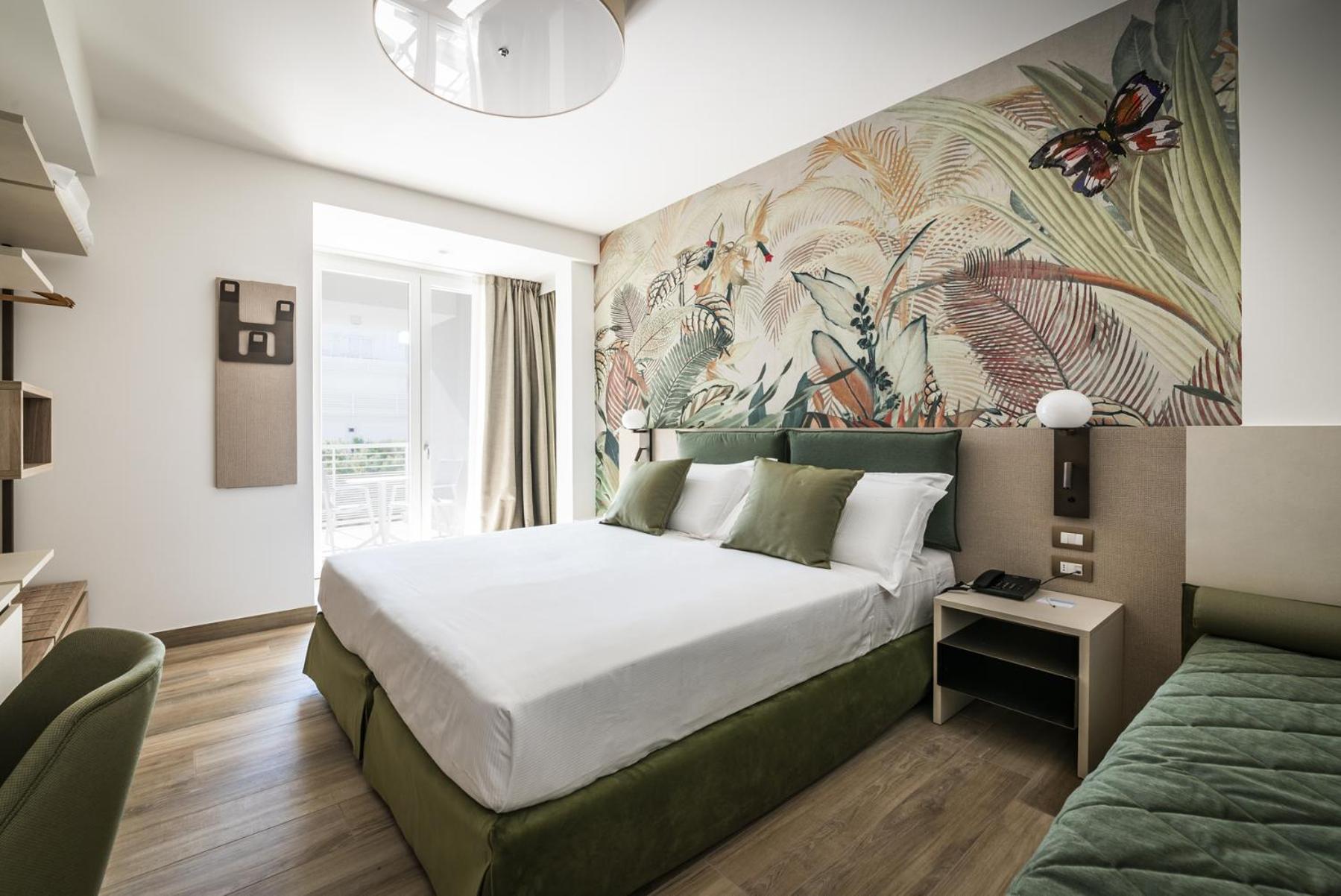 life hotel