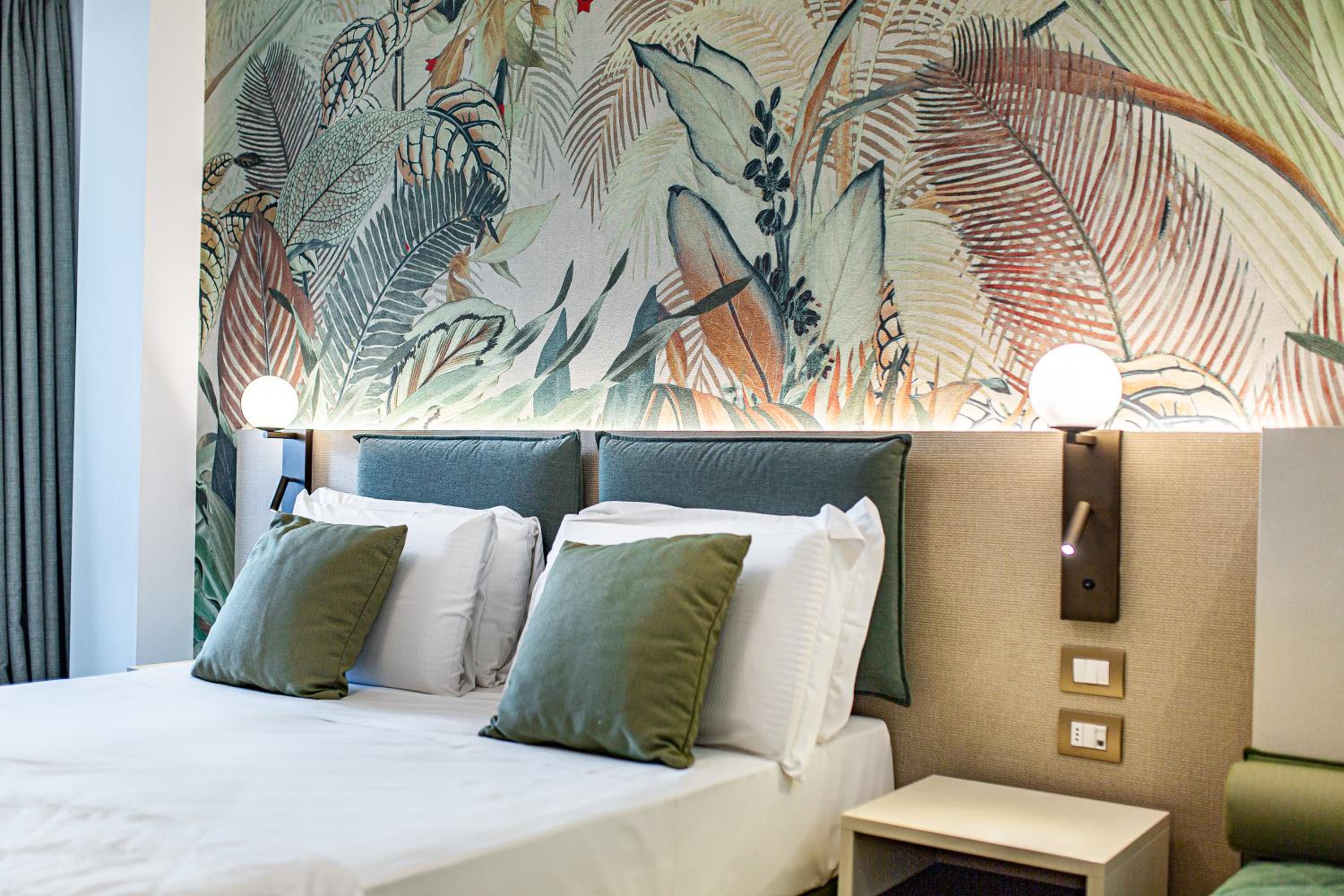 life hotel