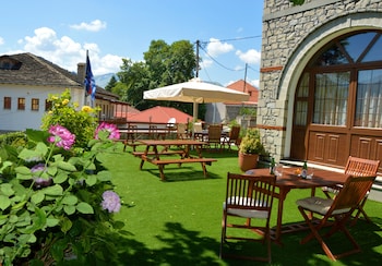 Hotel Adonis,Ioannina>>Epirus,2 star