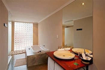 african moon corporate house