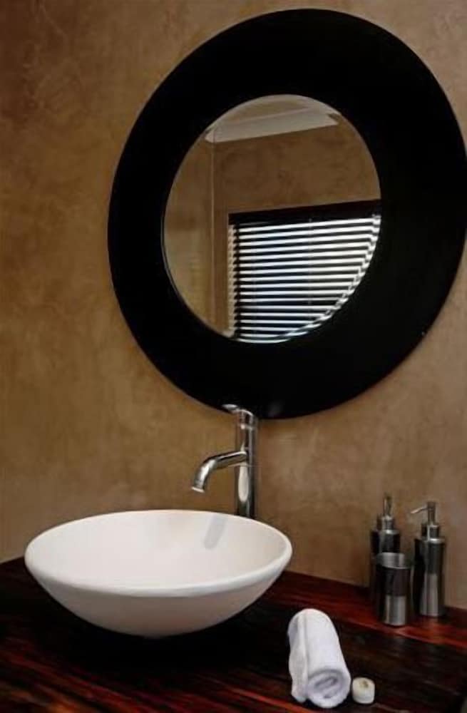 african moon corporate house