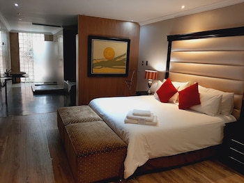 african moon corporate house