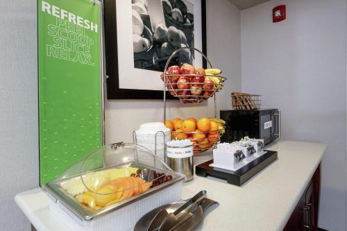 hampton inn and suites navarre