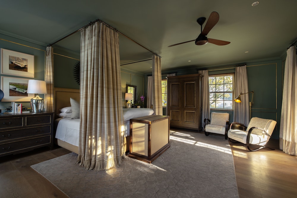 akademie street boutique hotel and guesthouses adults only