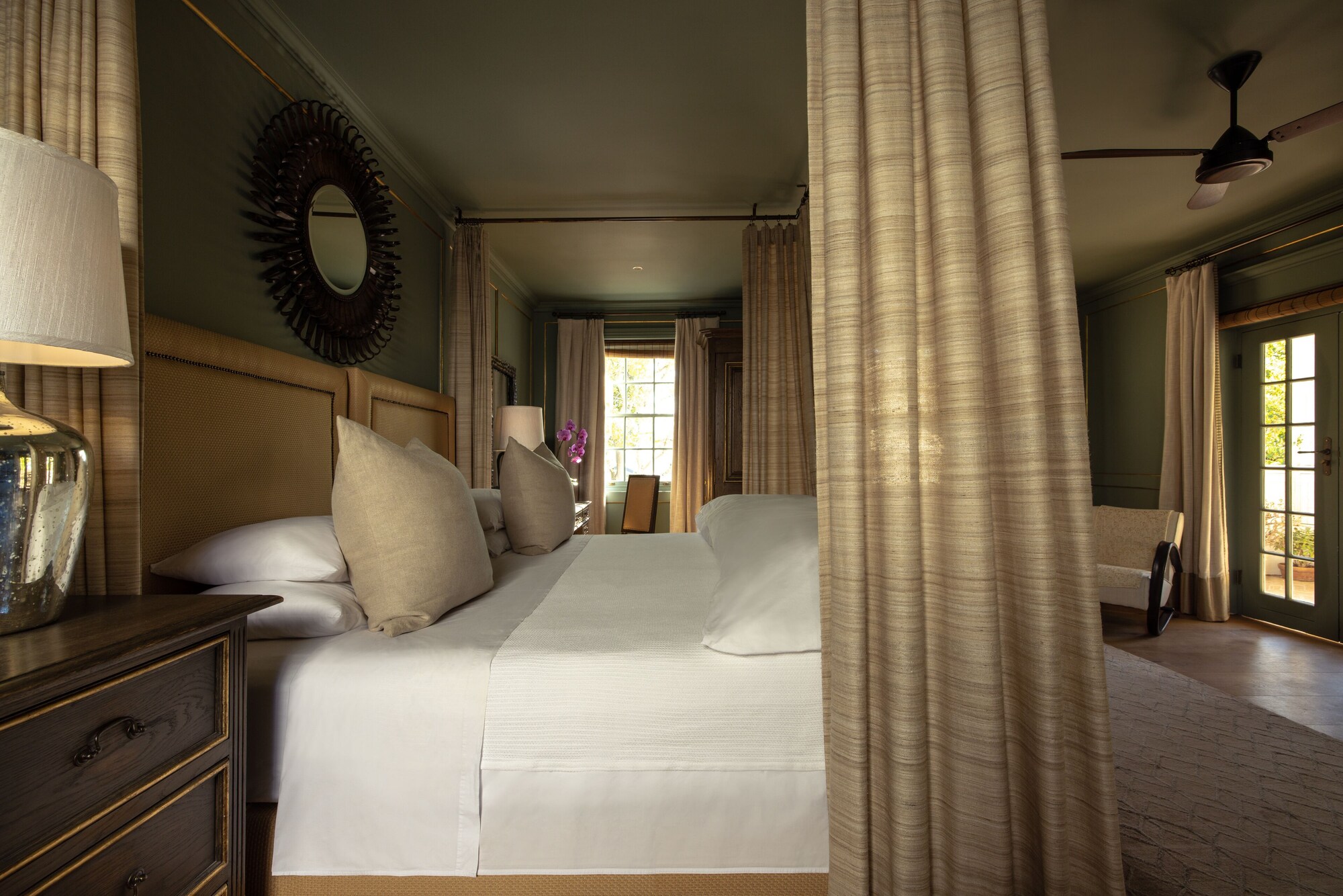 akademie street boutique hotel and guesthouses adults only