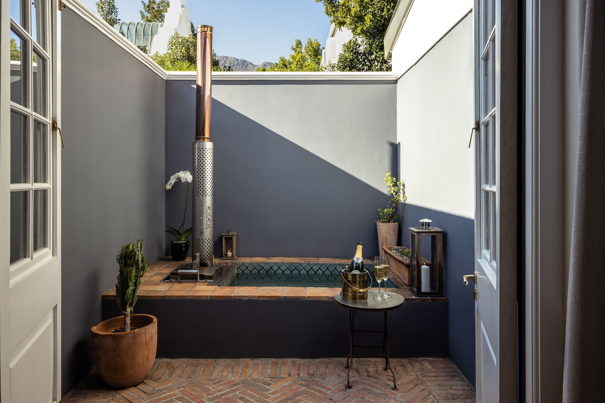 akademie street boutique hotel and guesthouses adults only