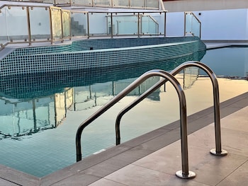 sitara hotel apartment