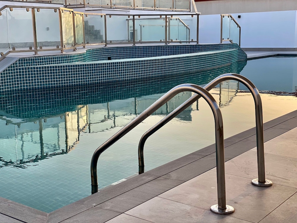 sitara hotel apartment