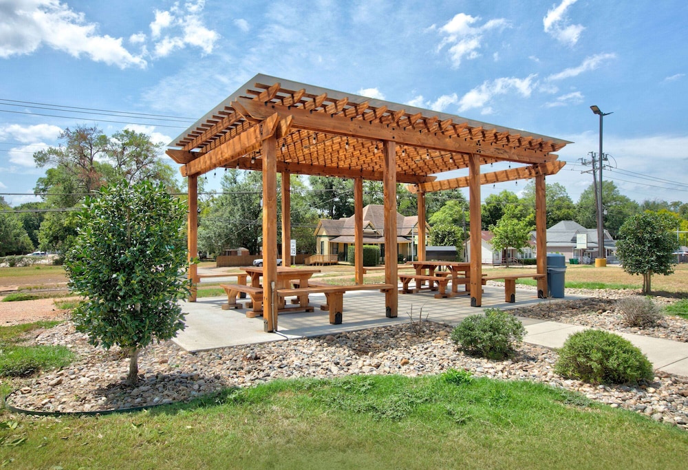 super 8 by wyndham palestine tx