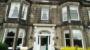 the alexander guest house