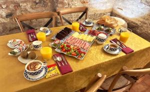 Almunia De San Miguel,Toledo>>Los Yebenes,3 star