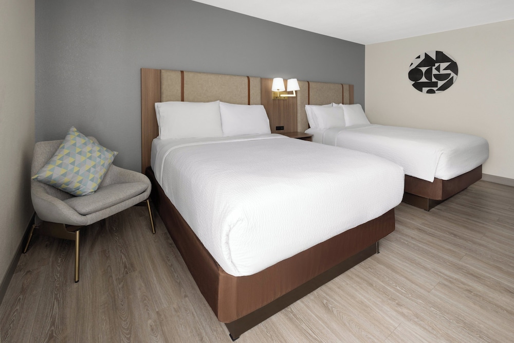 holiday inn roanoke tanglewood rt 419andi581 by ihg